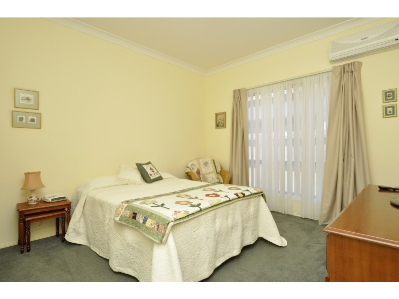 16 Costa Del Sol Avenue, Coombabah QLD 4216