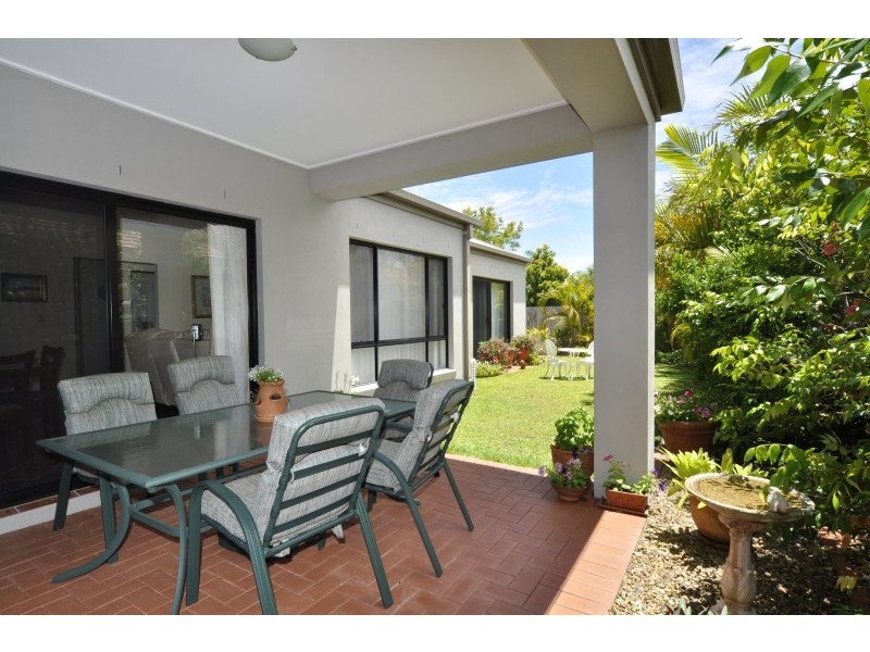 16 Costa Del Sol Avenue, Coombabah QLD 4216