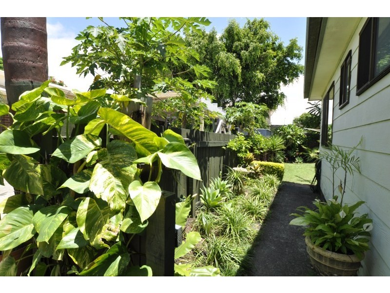 258A Bayview Street, Hollywell QLD 4216