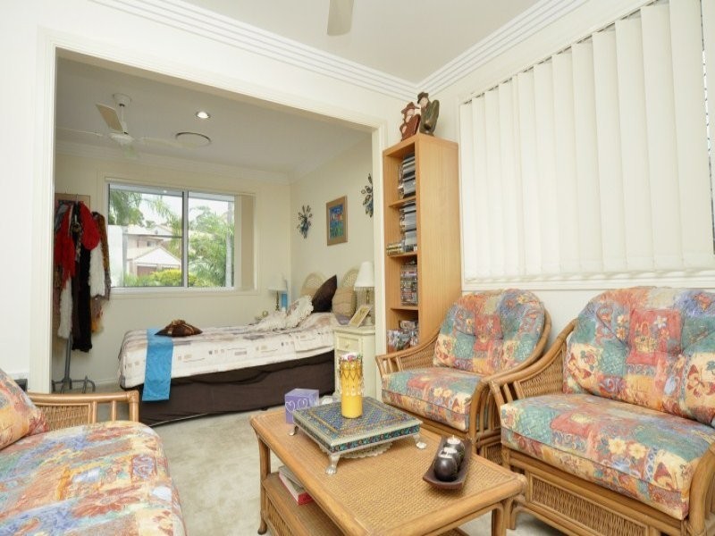 2/62 Compass Drive, Biggera Waters QLD 4216