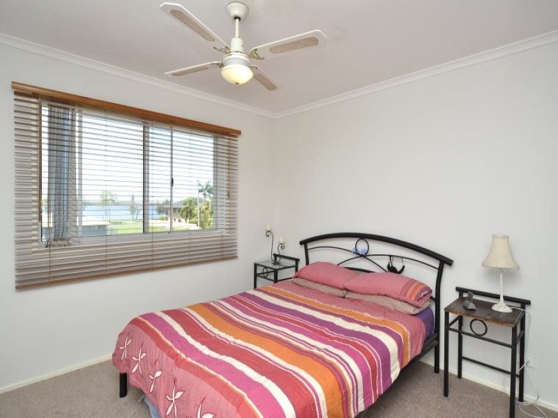 7/17 Canal Avenue, Runaway Bay QLD 4216