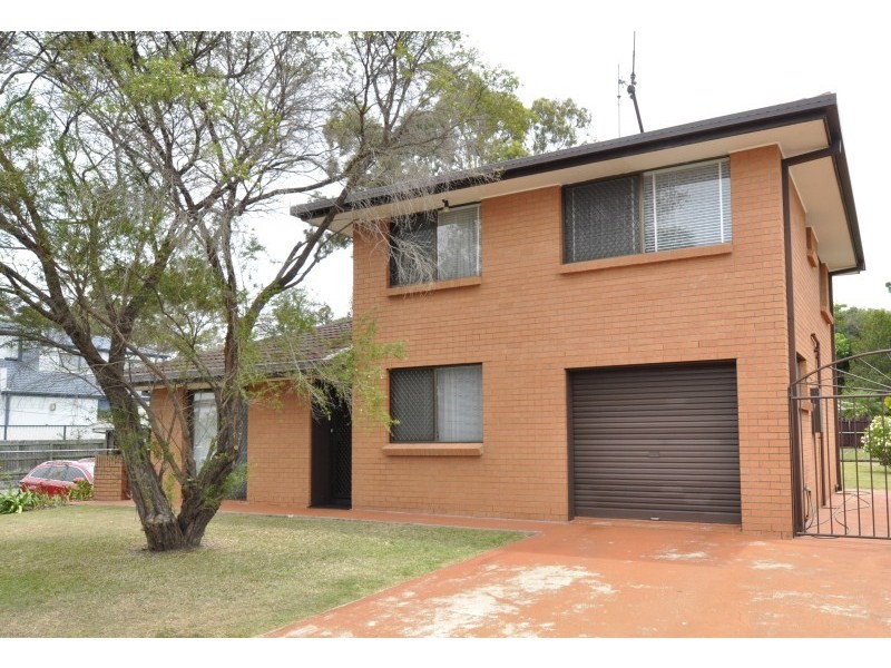 44 Hollywell Road, Biggera Waters QLD 4216