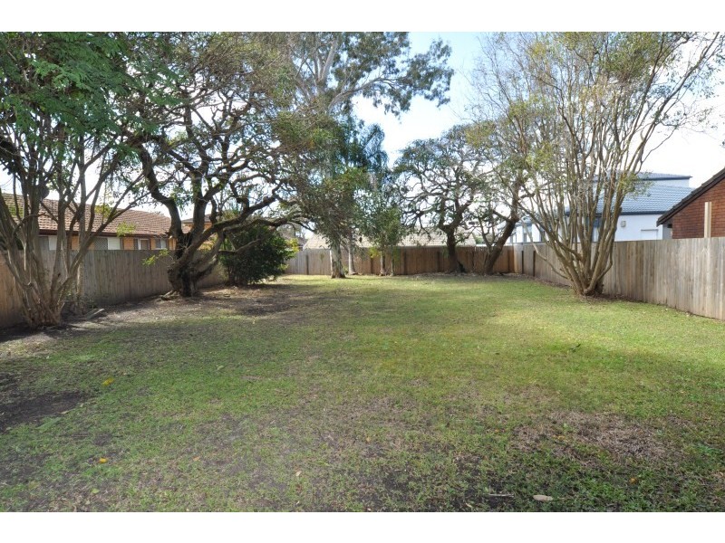 7 Waratah Avenue, Biggera Waters QLD 4216