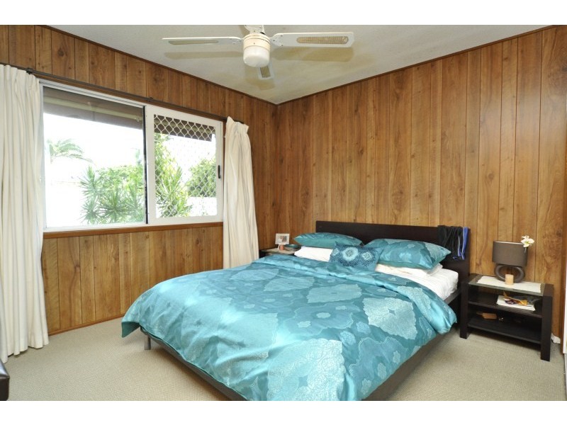 260 Bayview Street, Hollywell QLD 4216