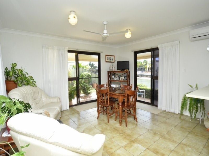 5 Seaspray Street, Paradise Point QLD 4216