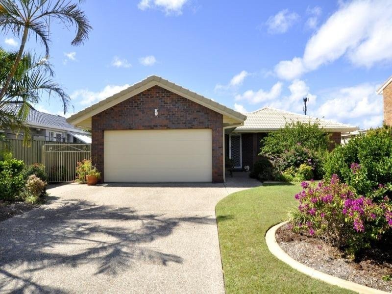 5 Seaspray Street, Paradise Point QLD 4216