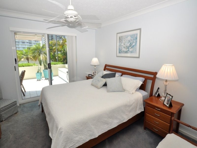 3/3 Vernia Place, Biggera Waters QLD 4216