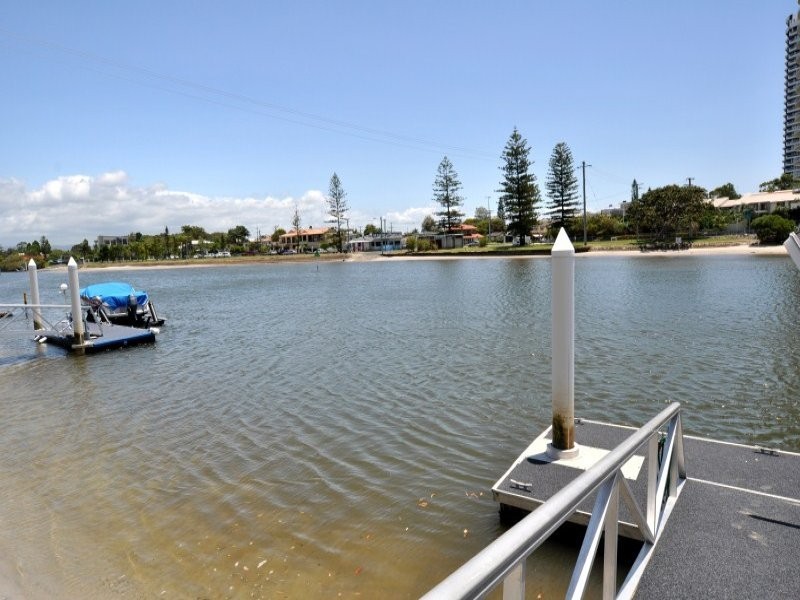 3/3 Vernia Place, Biggera Waters QLD 4216