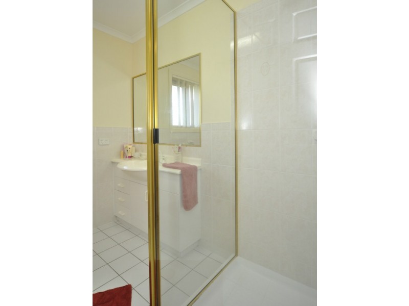 16/414 Pine Ridge Road, Coombabah QLD 4216