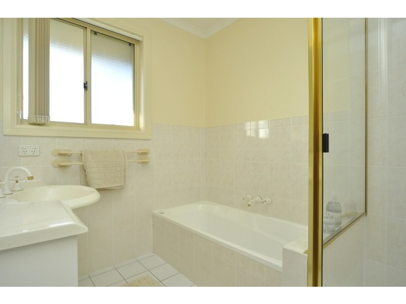 16/414 Pine Ridge Road, Coombabah QLD 4216