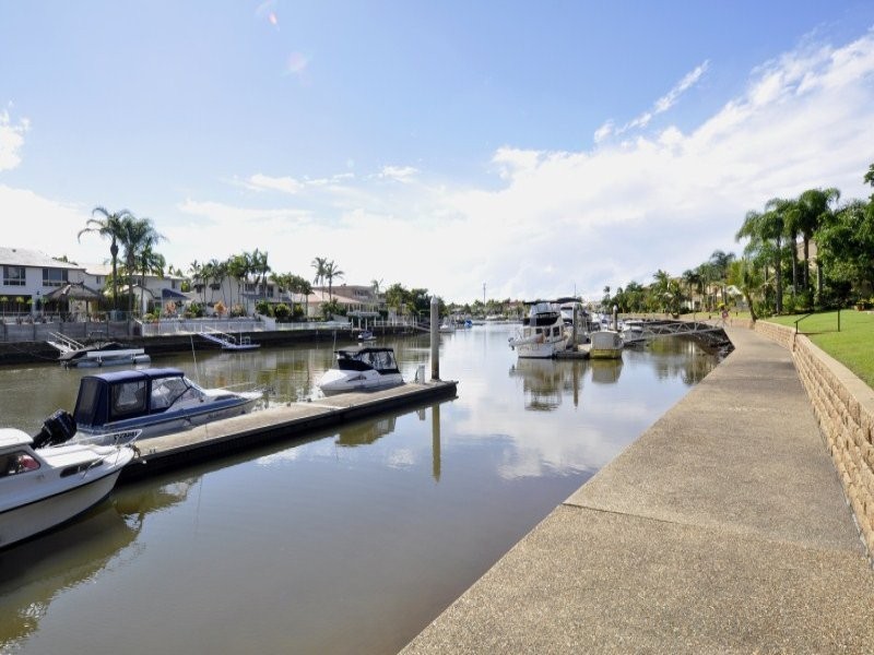 26/100 Morala Avenue, Runaway Bay QLD 4216