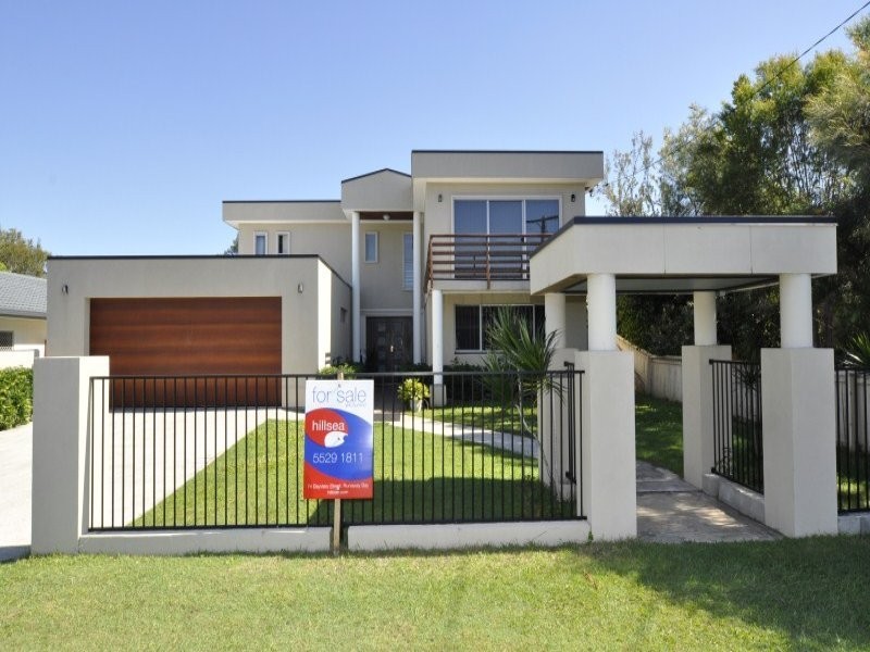 16 Deagon Drive, Runaway Bay QLD 4216