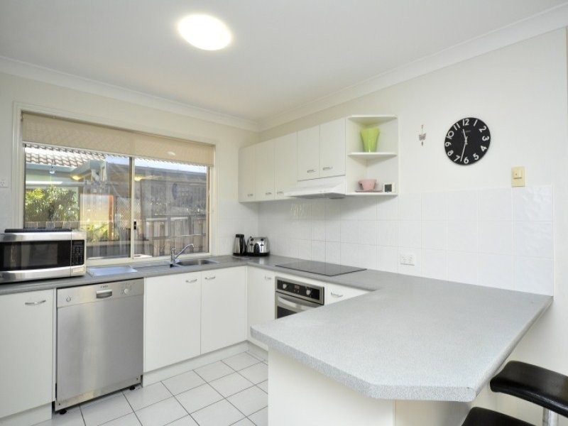 37 Myola Court, Coombabah QLD 4216