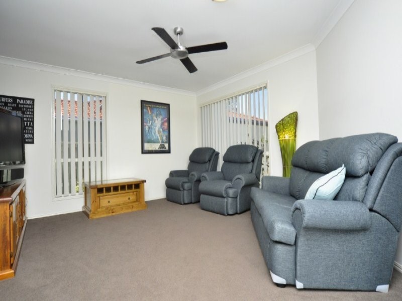 37 Myola Court, Coombabah QLD 4216