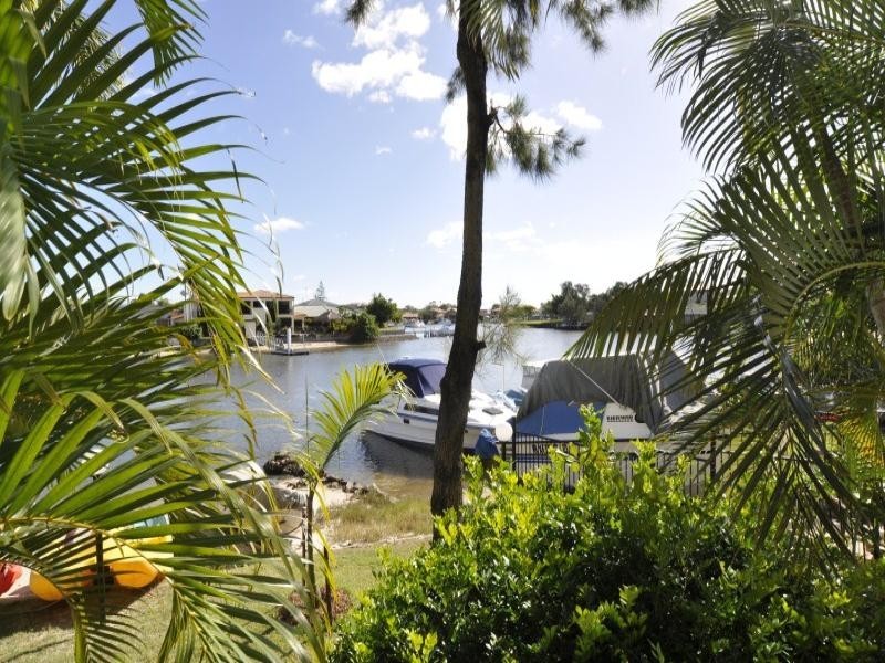 1/6 Back Street, Biggera Waters QLD 4216