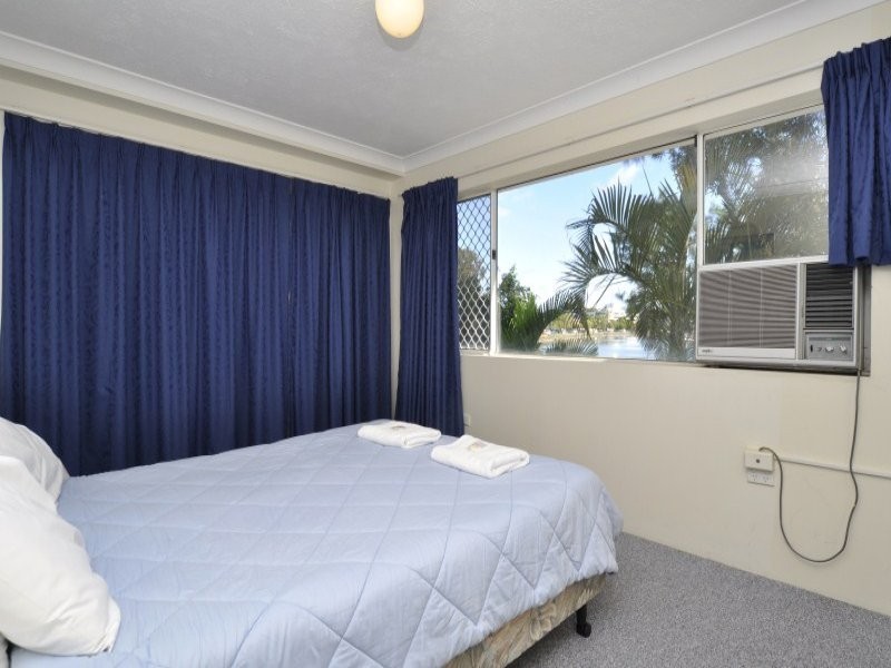 1/6 Back Street, Biggera Waters QLD 4216