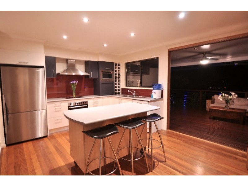 3 Buddeh Street, Hope Island QLD 4212