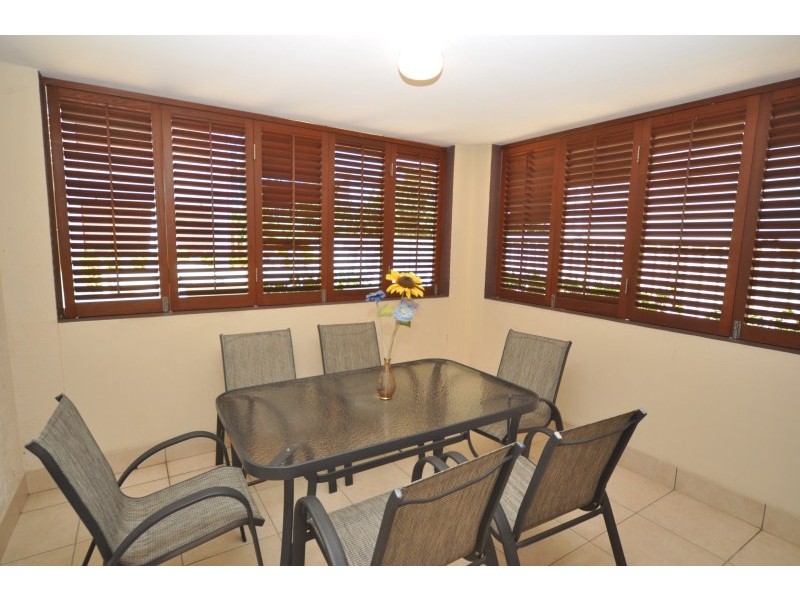 3/89 Bayview Street, Runaway Bay QLD 4216