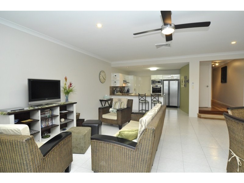 15/3 Lee Road, Runaway Bay QLD 4216