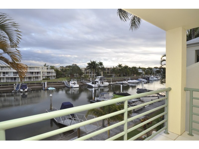 15/3 Lee Road, Runaway Bay QLD 4216