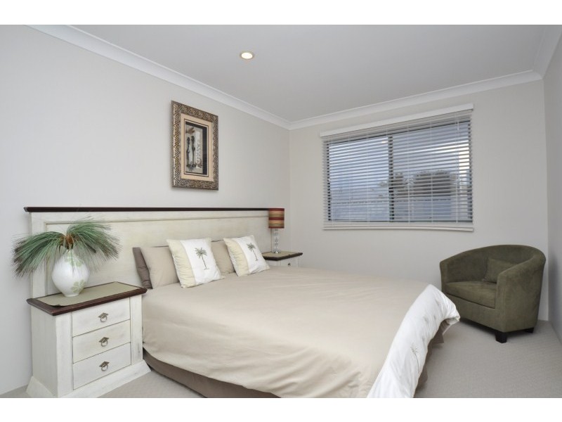 15/3 Lee Road, Runaway Bay QLD 4216