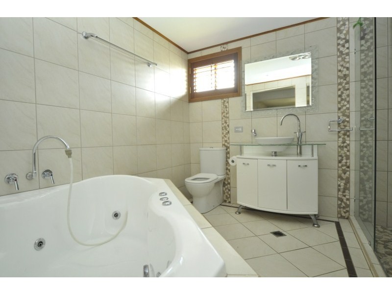 20 Mungera Street, Biggera Waters QLD 4216