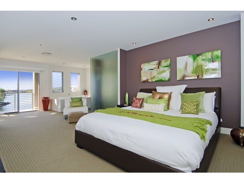 25 Ripple Court, Coomera Waters QLD 4209