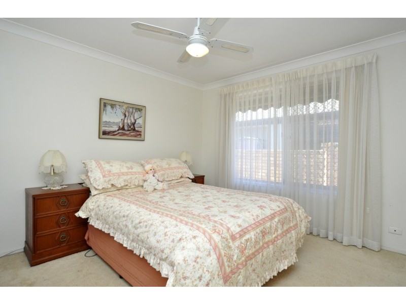 42 Cockleshell Court, Runaway Bay QLD 4216