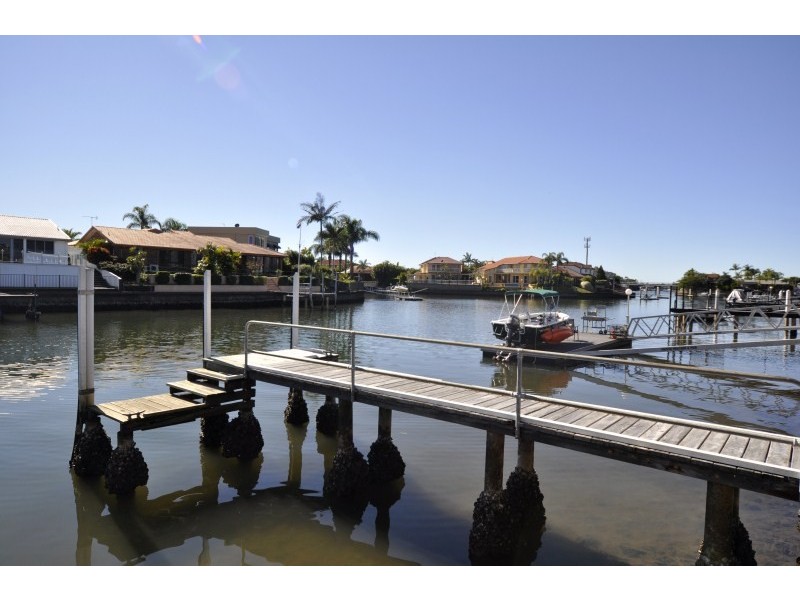 42 Cockleshell Court, Runaway Bay QLD 4216