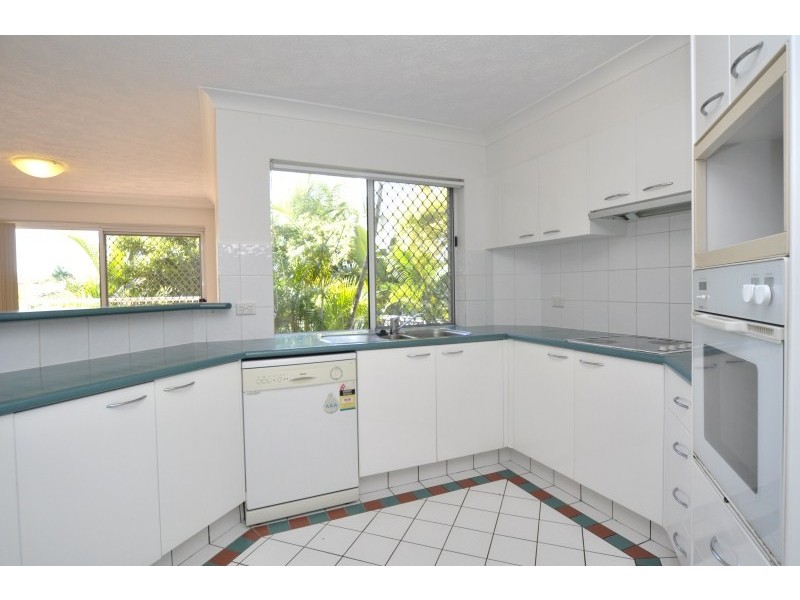 1/20 Canal Avenue, Runaway Bay QLD 4216