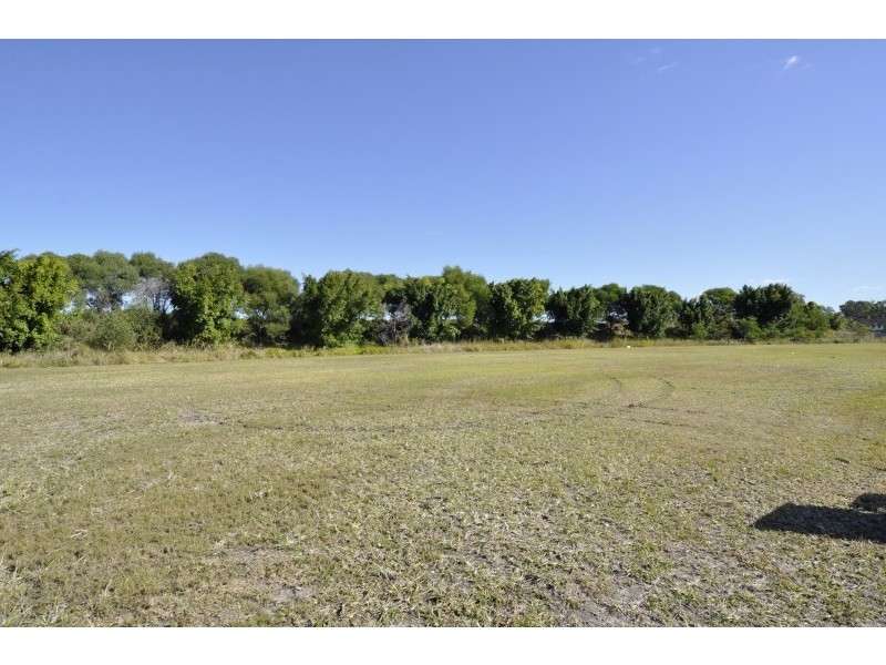 11 Compass Drive, Biggera Waters QLD 4216