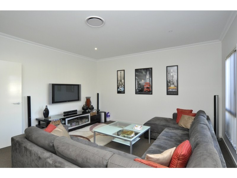 20 Iridium Drive, Hope Island QLD 4212