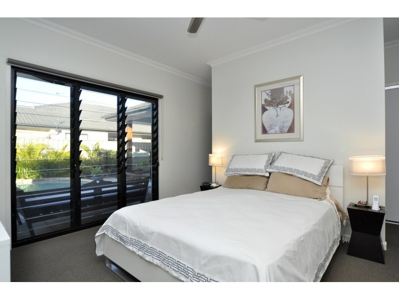 20 Iridium Drive, Hope Island QLD 4212
