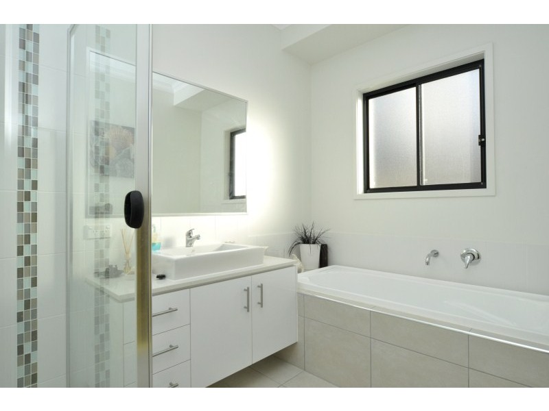 20 Iridium Drive, Hope Island QLD 4212