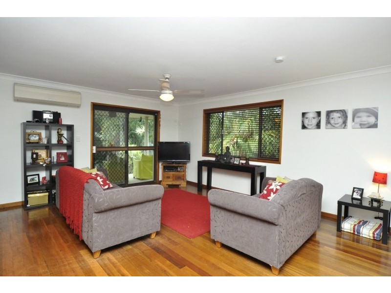 45 Broadwater Street, Runaway Bay QLD 4216