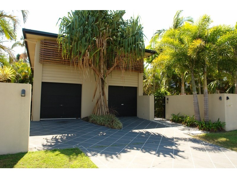 45 Broadwater Street, Runaway Bay QLD 4216