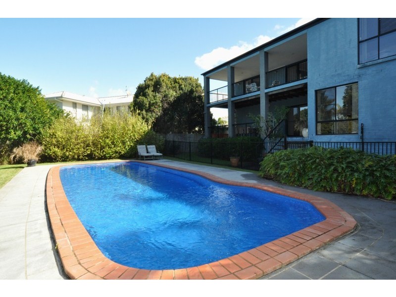 19 Dunnes Avenue, Hope Island QLD 4212