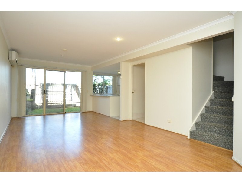 4/643 Pine Ridge Road, Biggera Waters QLD 4216