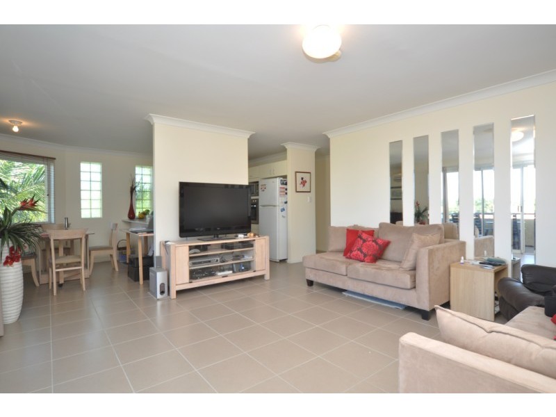 13/65 Bayview Street, Runaway Bay QLD 4216