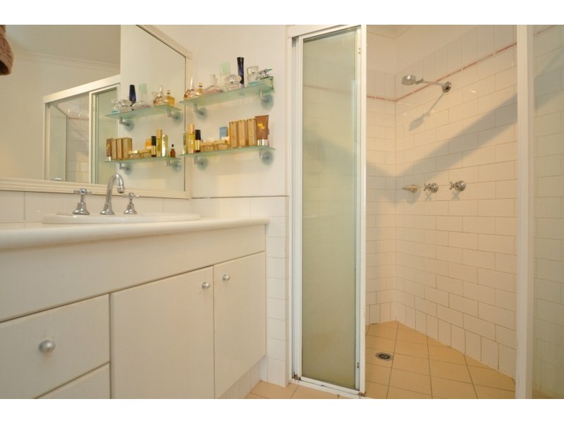 1C/522 Marine Parade, Biggera Waters QLD 4216