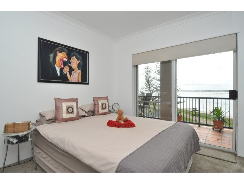1C/522 Marine Parade, Biggera Waters QLD 4216