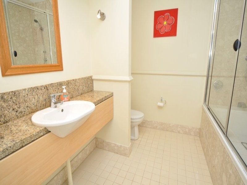 2/14 Pendraat Parade, Hope Island QLD 4212