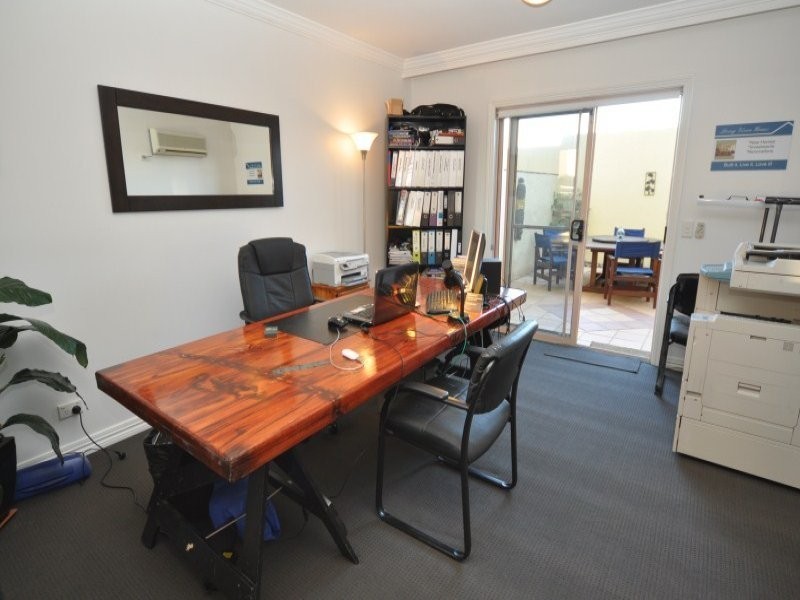 2/14 Pendraat Parade, Hope Island QLD 4212