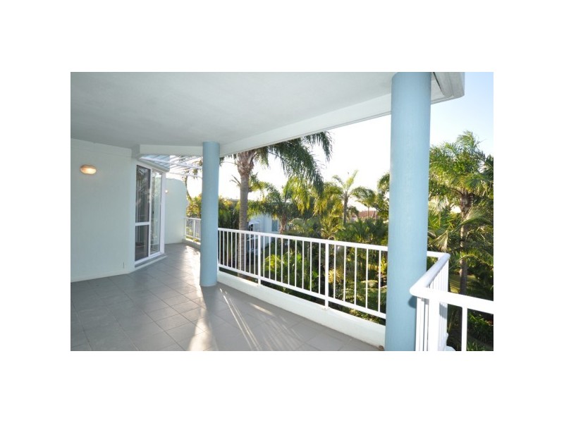 24/75 Morala Avenue, Runaway Bay QLD 4216