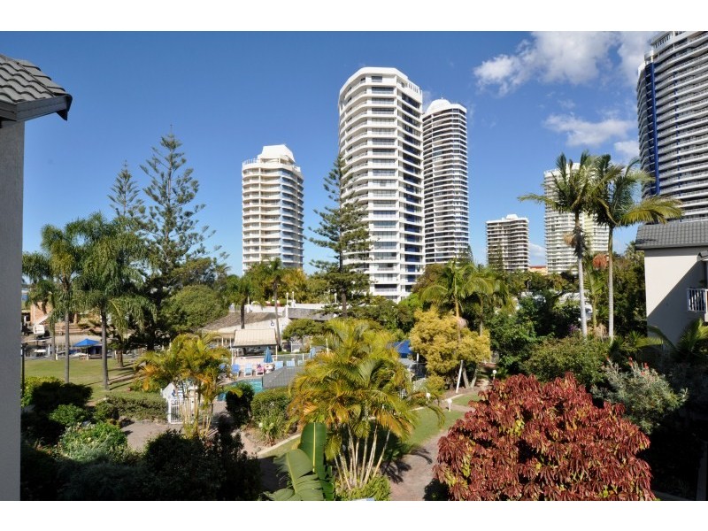 42/37 Bayview Street, Runaway Bay QLD 4216