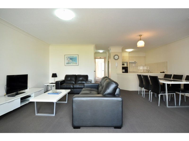 42/37 Bayview Street, Runaway Bay QLD 4216