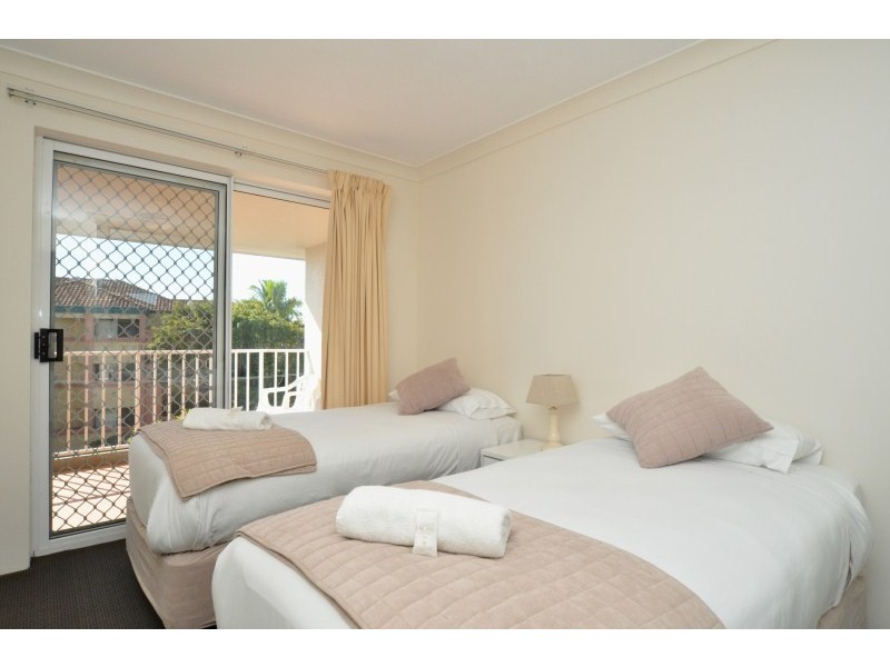 42/37 Bayview Street, Runaway Bay QLD 4216