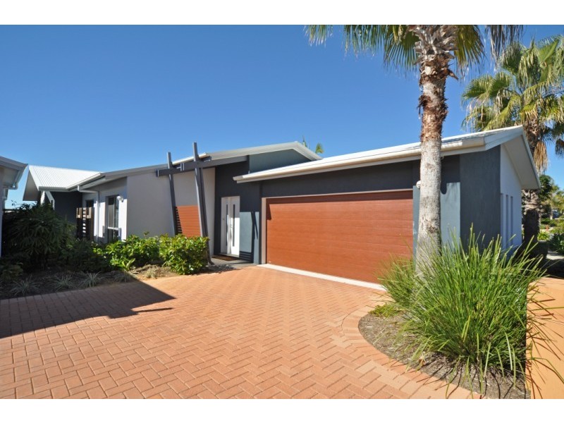 52/181 Lae Drive, Coombabah QLD 4216