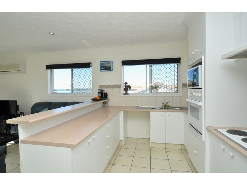 42/12 Whiting Street, Labrador QLD 4215