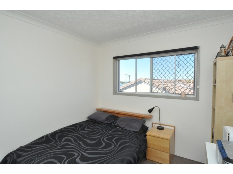 42/12 Whiting Street, Labrador QLD 4215